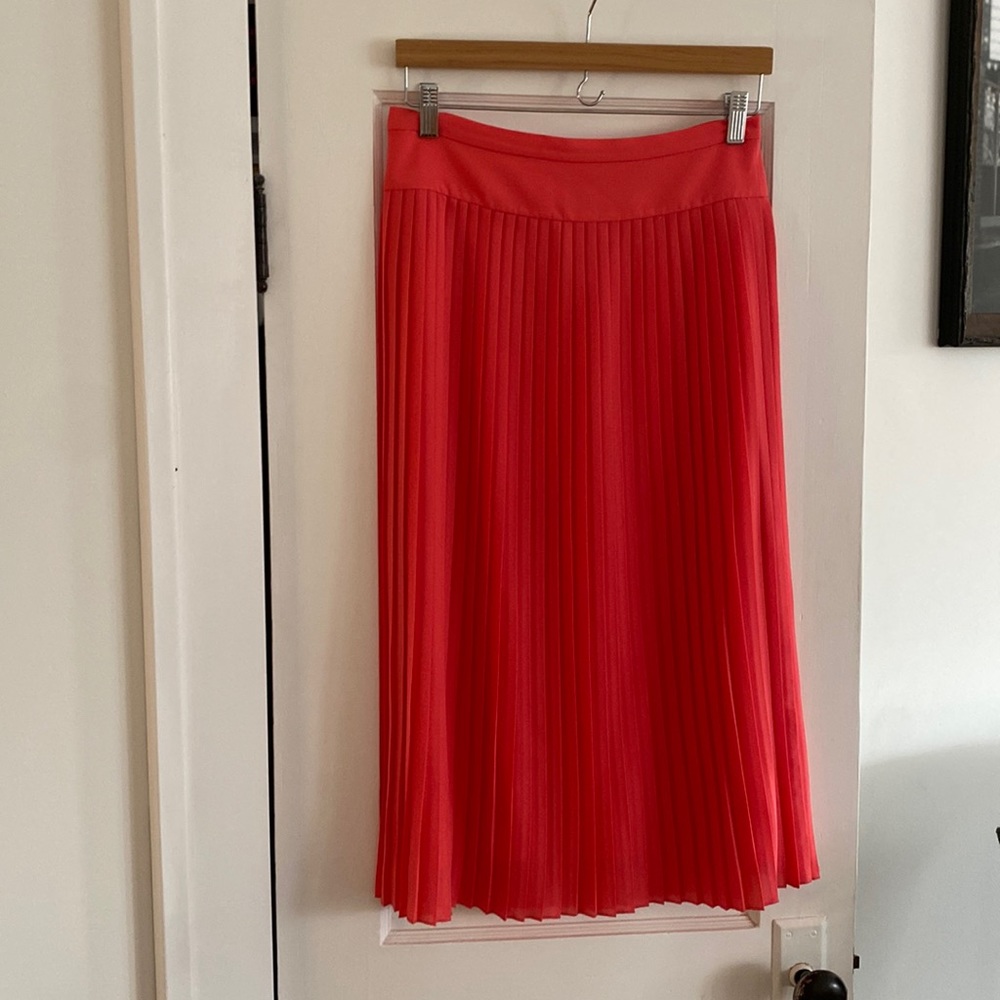 Pleated midi skirt